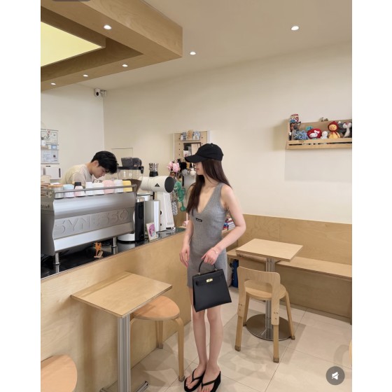 195060117