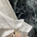 712776864